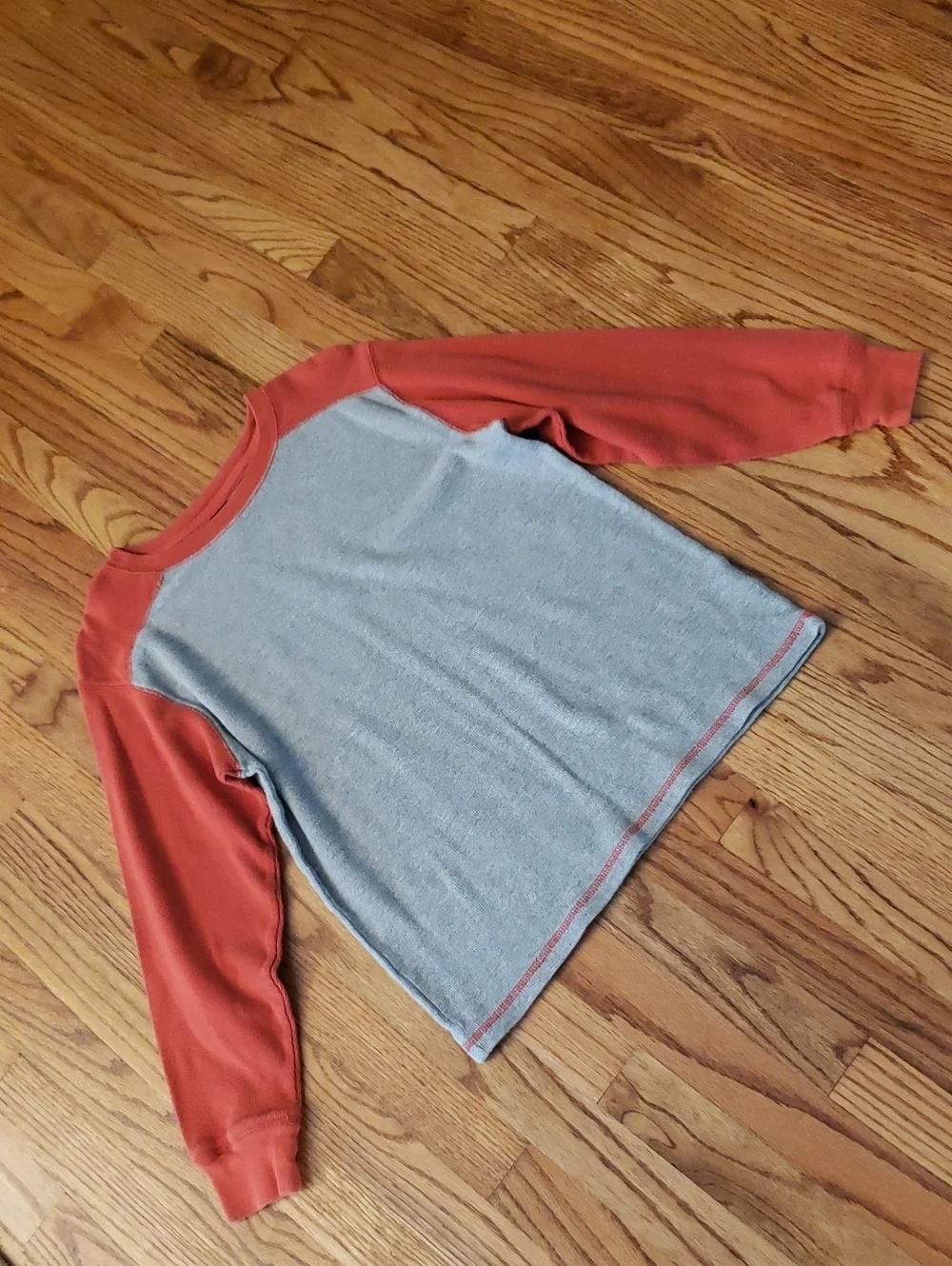 GAP Kids Long Sleeve Waffle Tee - Gray & Orange Size: XL (12)